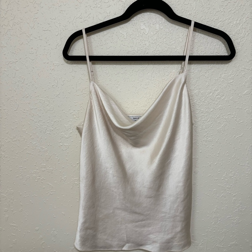 Bailey/44 silky cream tank medium